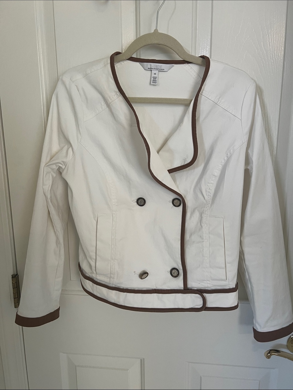 WHBM Cropped White coated denim Jacket with Brown Trim